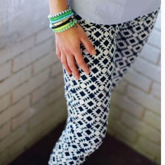 J. Crew Mid-Rise Toothpick Jean Black/White Print - Picture 5 of 13